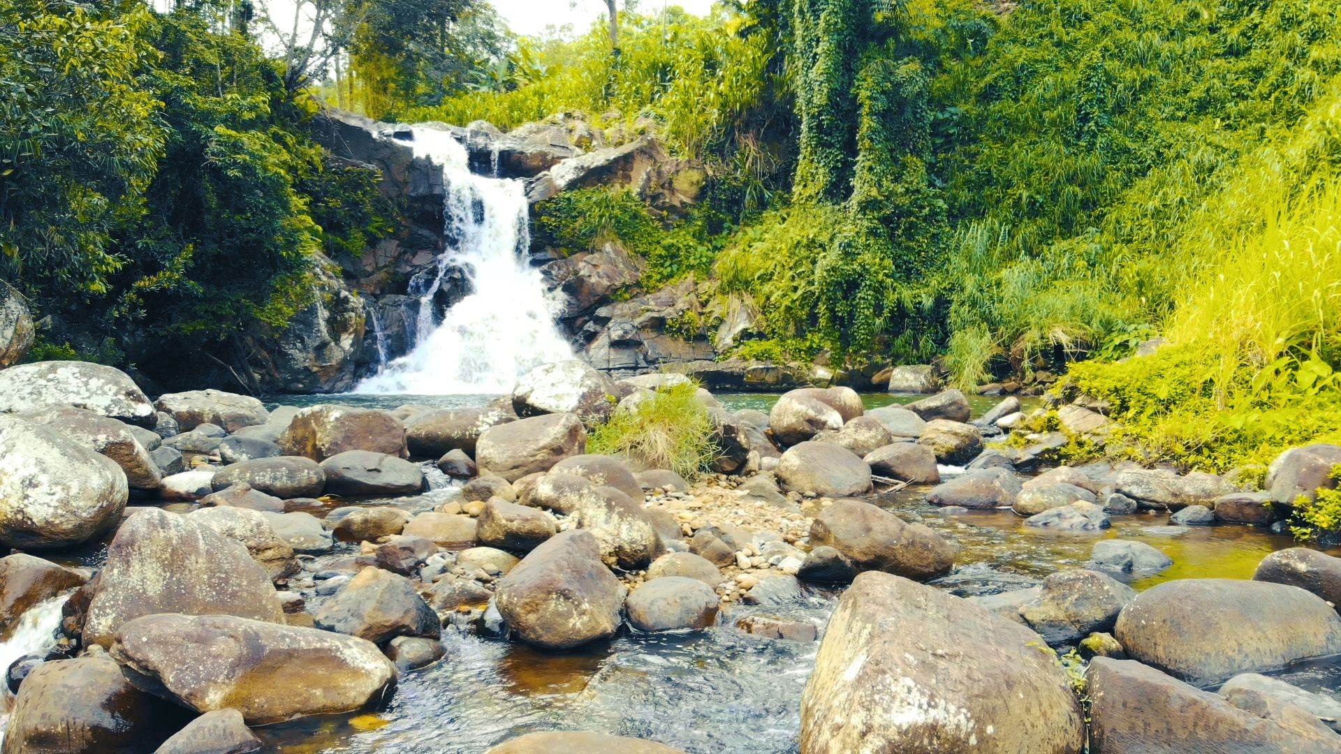 watarefall
